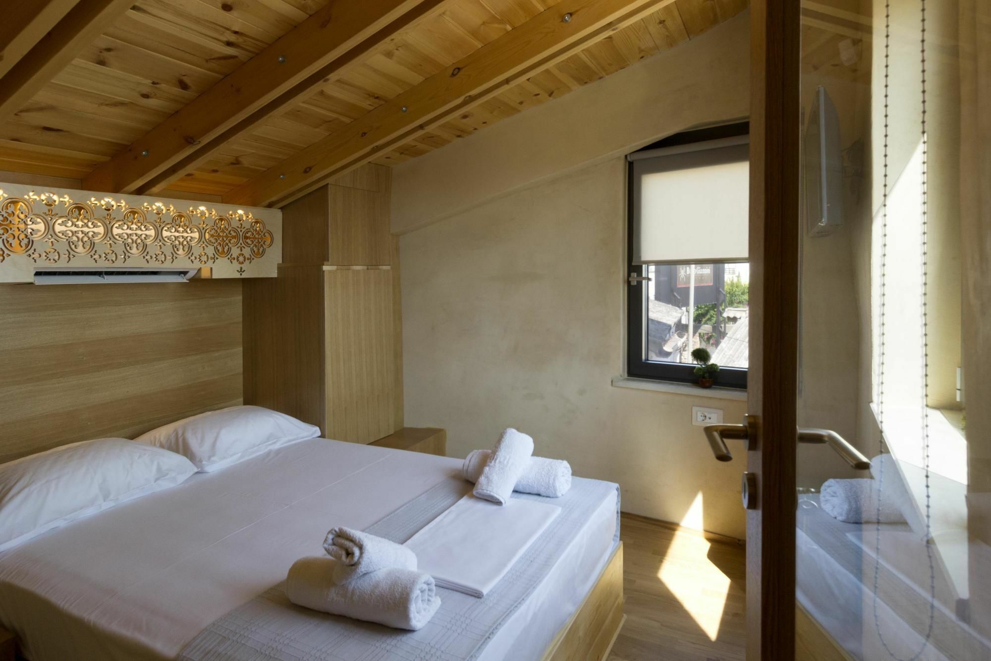Evans House II Ханья Экстерьер фото