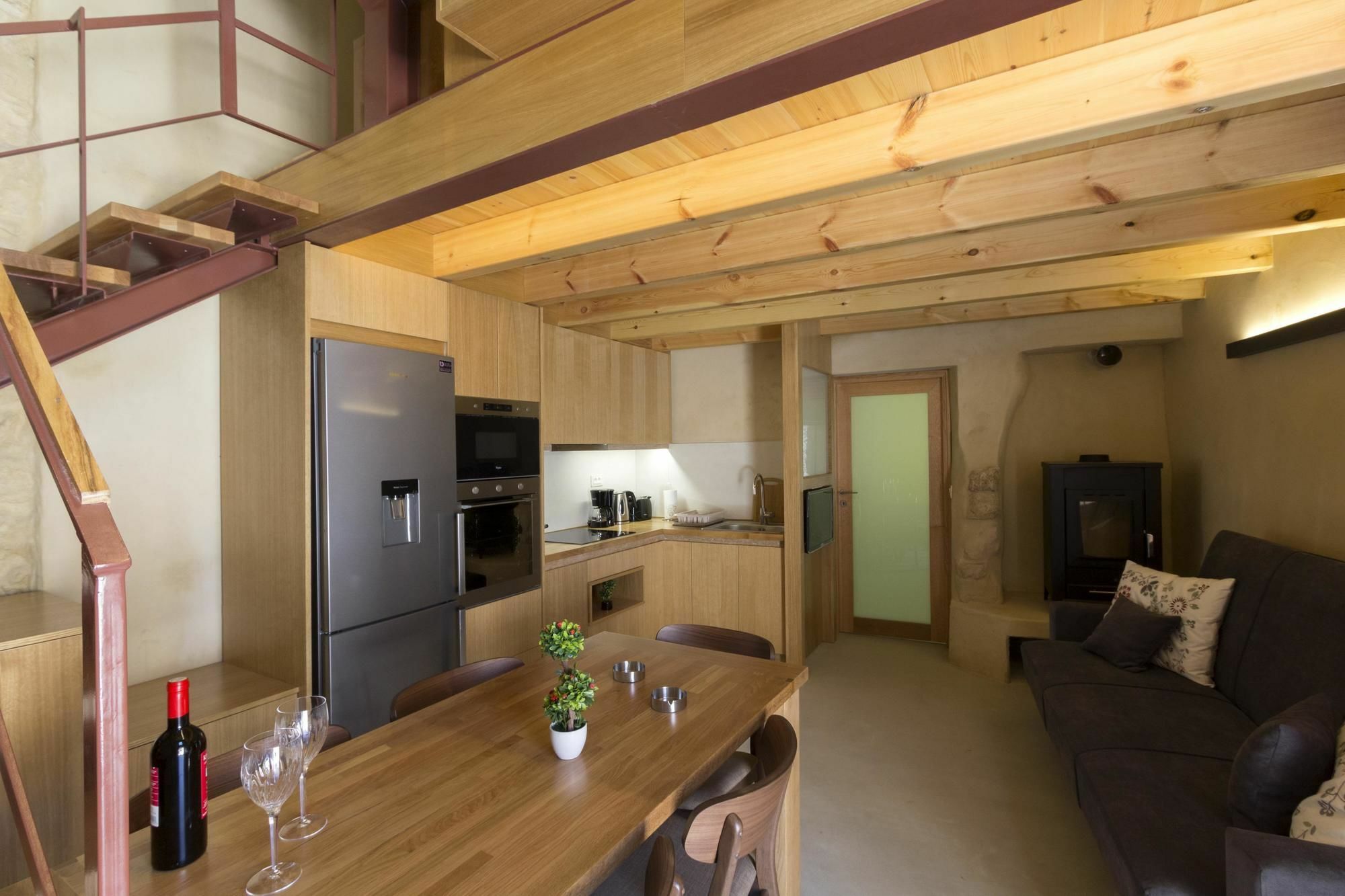 Evans House II Ханья Экстерьер фото