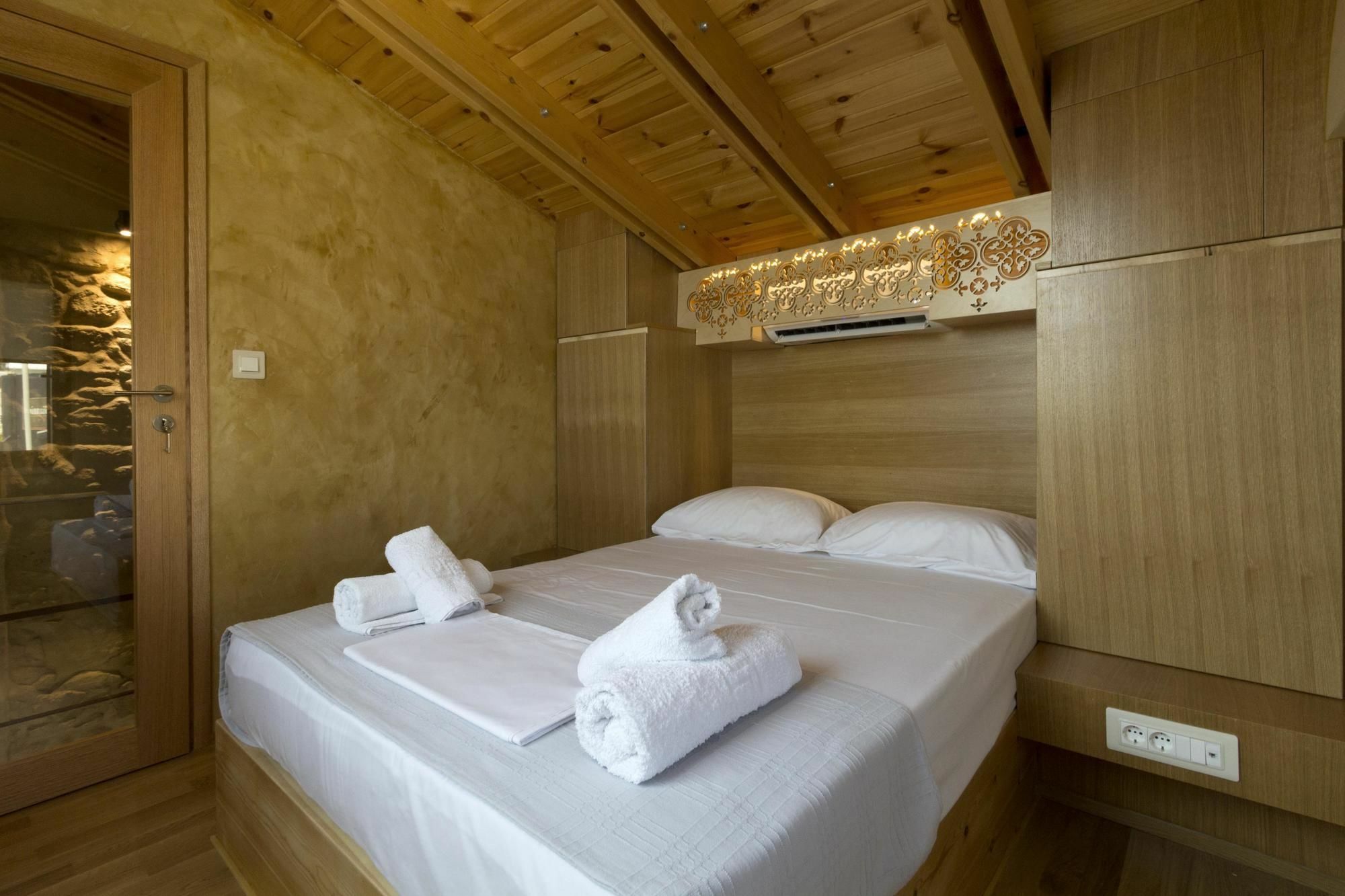 Evans House II Ханья Экстерьер фото